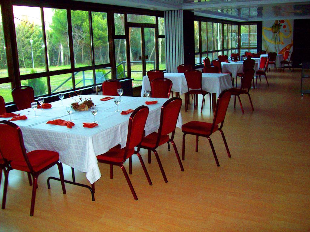 Hotel Escuela Madrid Eksteriør billede